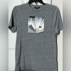 Men’s Express t-shirt.